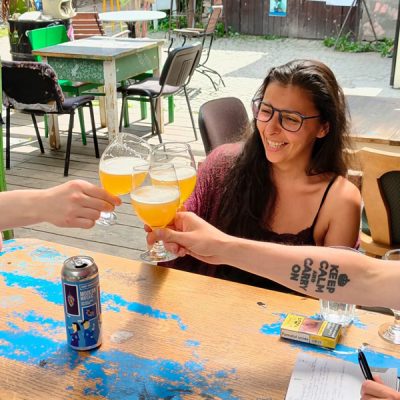 Cultural pub crawl with craft beer tasting 